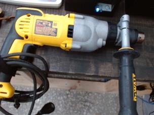 Dewalt dwd520k hammer online drill